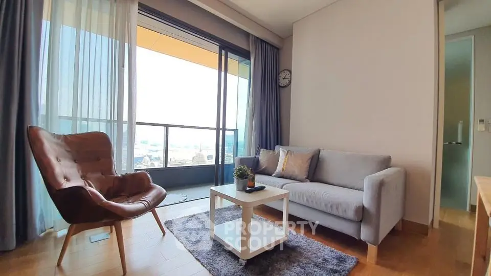 Fully Furnished 2 Bedrooms Condo at The Lumpini 24-1
