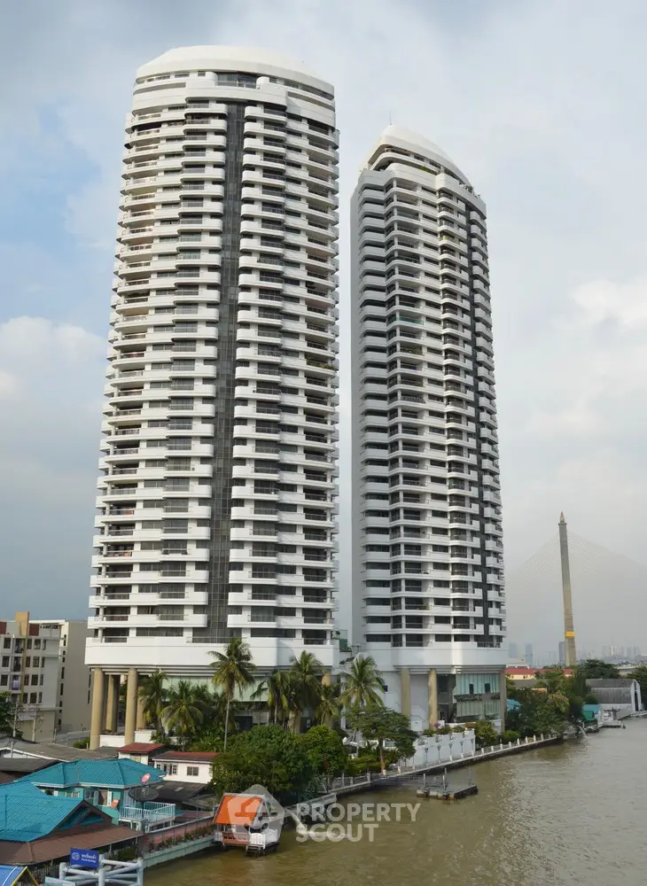  3 Bedrooms Condo -1