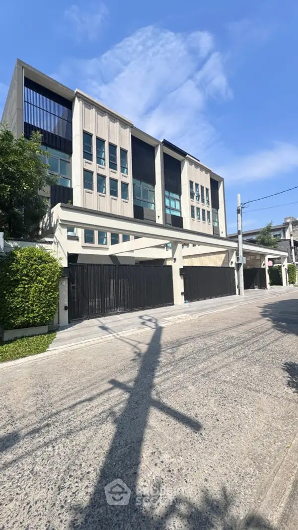 image_rental-30657169