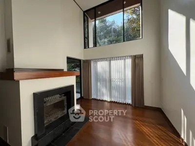 image_rental-30538278