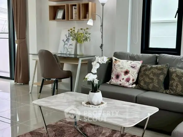 image_rental-28600681