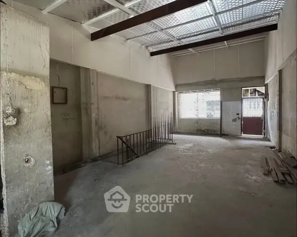 image_rental-28738163