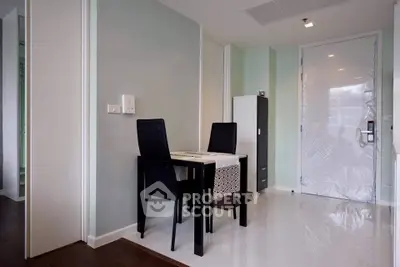  1 Bedroom Condo at Nara 9 Sathorn Narathiwas-4