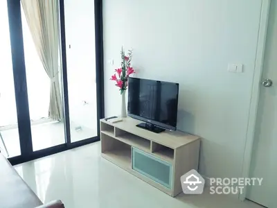 Fully Furnished 1 Bedroom Condo at Ideo Ratchada Huaikwang-4