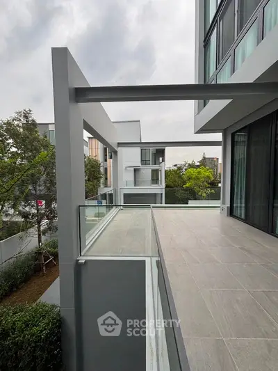 image_rental-27687003