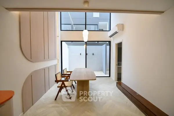 image_rental-30062160