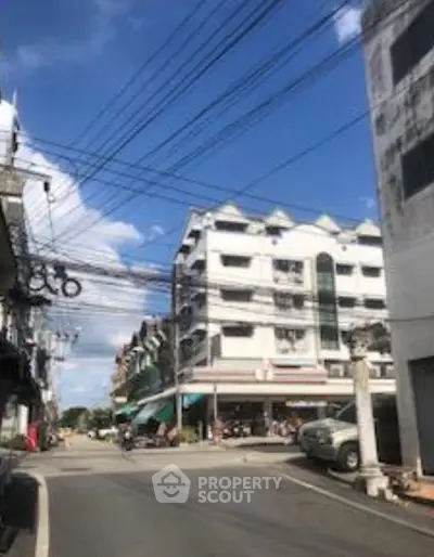 Screenshot 2568-09-25 at 22.19.53.jpg