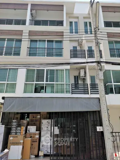 image_rental-31588360