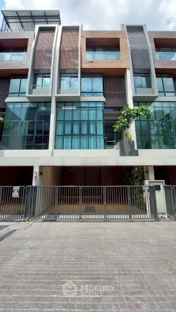 image_rental-29902920