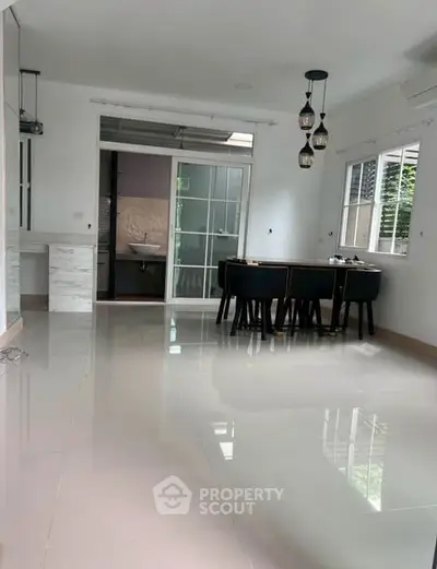 image_rental-28550761