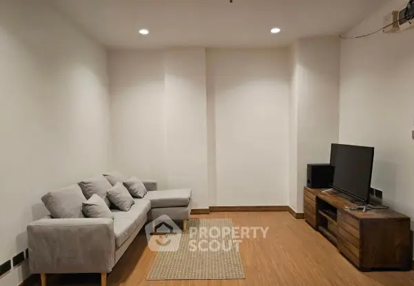 image_rental-29779971