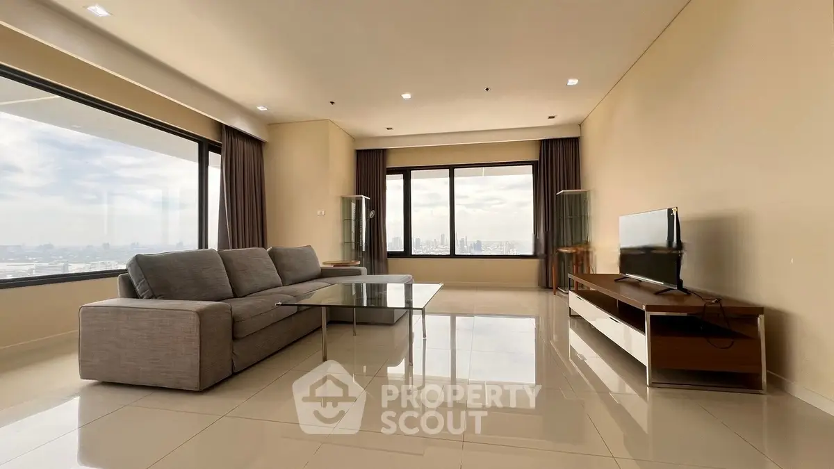 3163d7a4a2194d97347293b0774262e8 (1).jpg