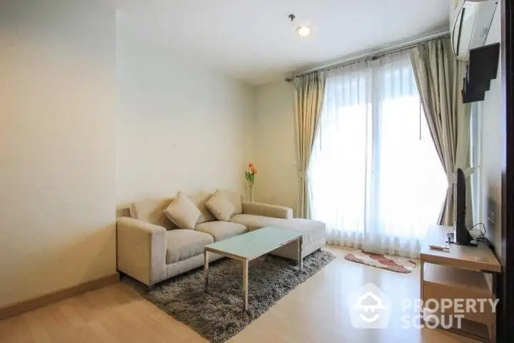 Fully Furnished 1 Bedroom Condo at Rhythm Ratchada-1