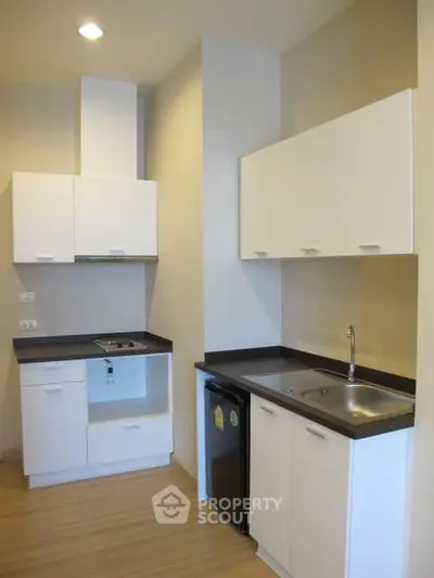  1 Bedroom Condo at The Lighthouse Sathorn Chareonnakorn-3