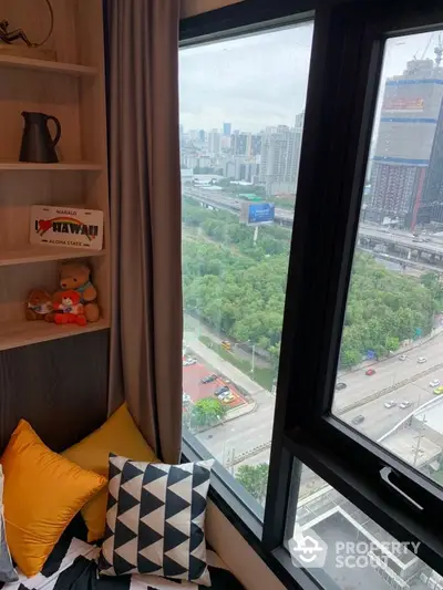  2 Bedrooms Condo at Life Asoke ไลฟ์ อโศก-2