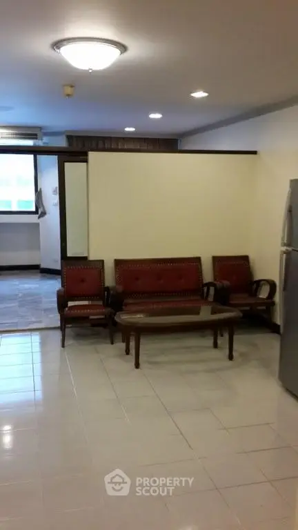 image_rental-5258611