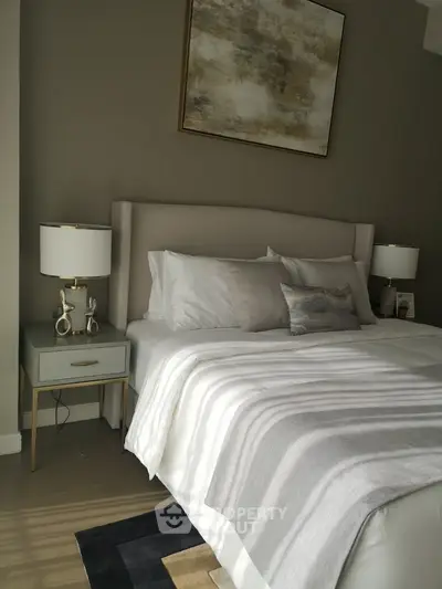  2 Bedrooms Condo at Magnolias ราชดำริ-4