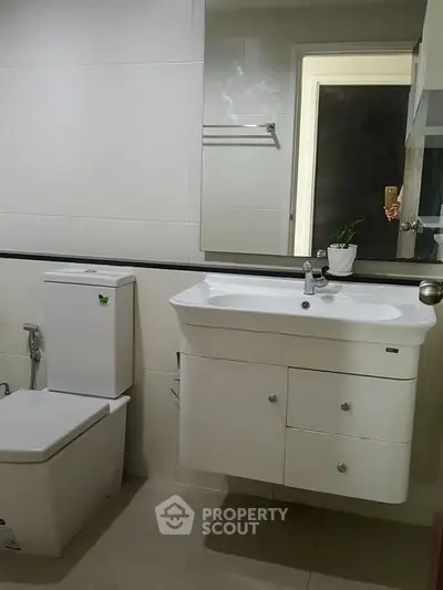 Fully Furnished 2 Bedrooms Condo at Knightsbridge Bearing-3