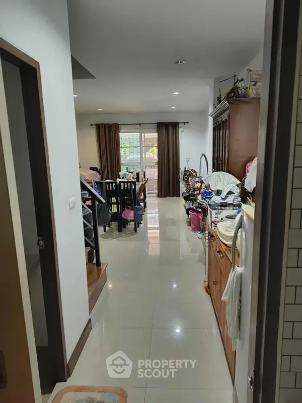 image_rental-27213083