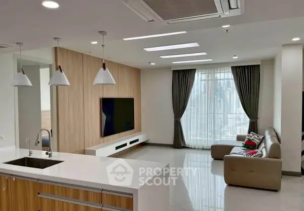 image_rental-30651532