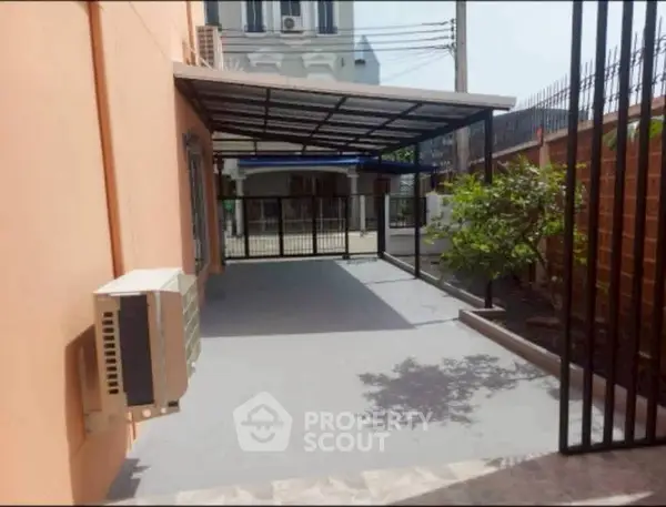 image_rental-31221377