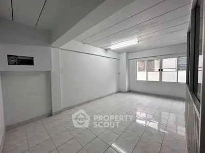 image_rental-29296920