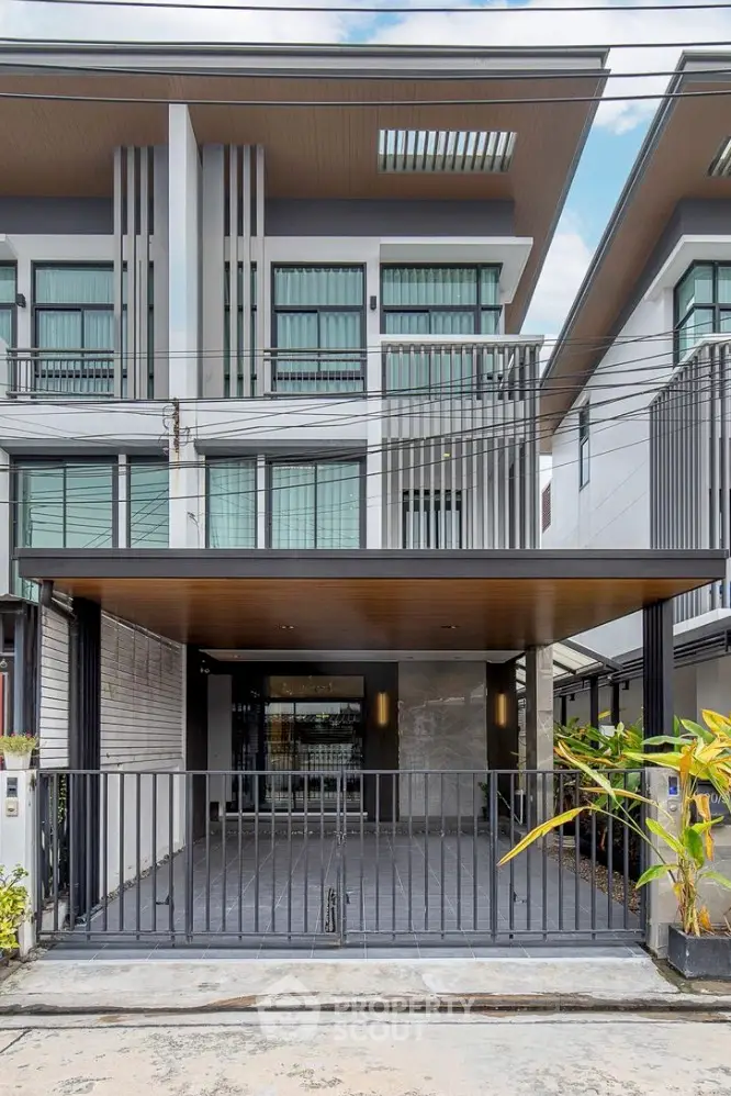 Screenshot 2569-04-10 at 13.28.44.jpg