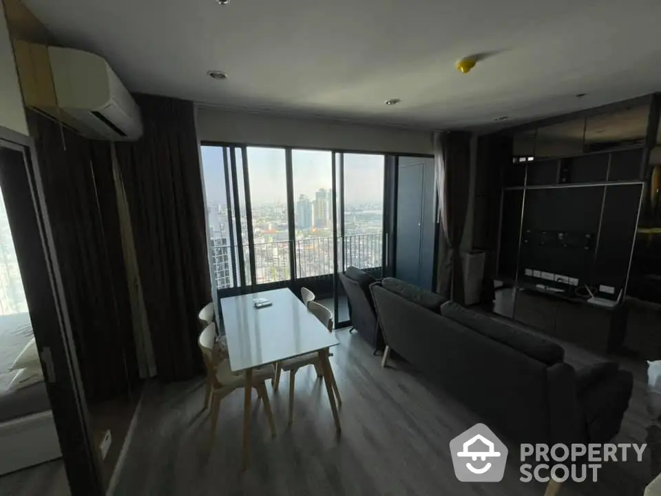 Fully Furnished 2 Bedrooms Condo at Ideo Mobi Sukhumvit 66-1