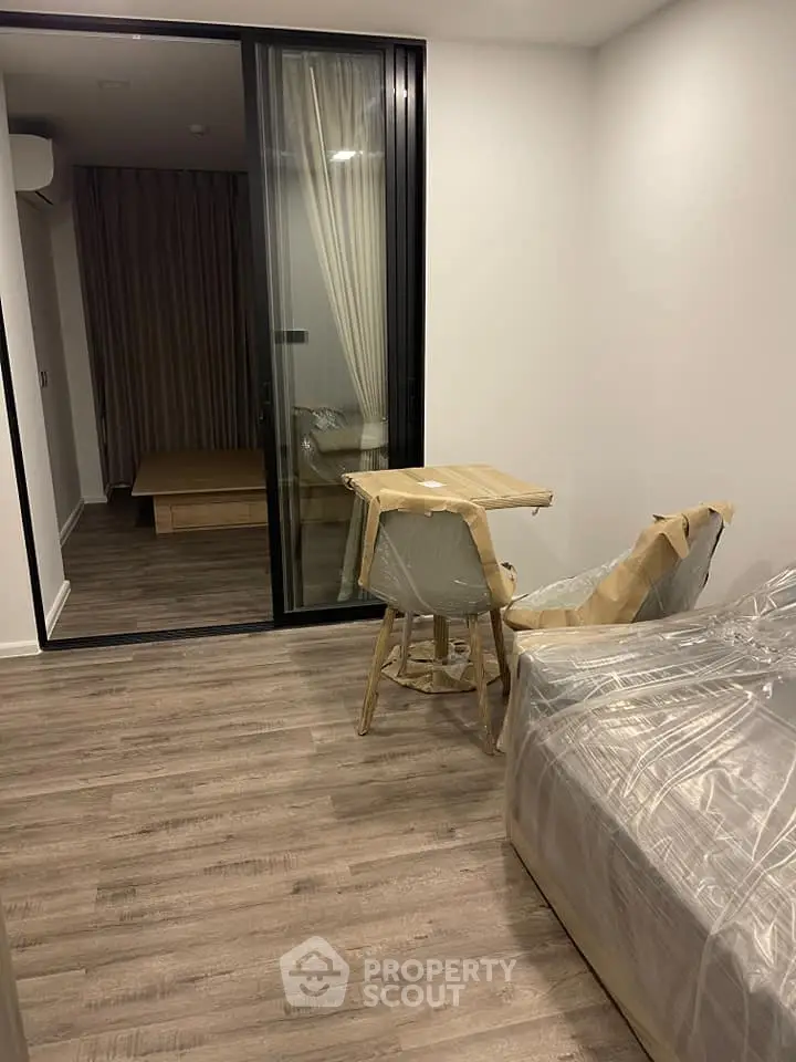 Fully Furnished 1 Bedroom Condo at Atmoz Ratchada Huaikwang-1