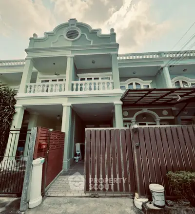 image_rental-30151657