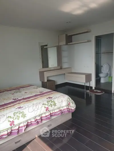  2 Bedrooms Condo at Lumpini Center สุขุมวิท 77-3