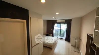 image_rental-29579730