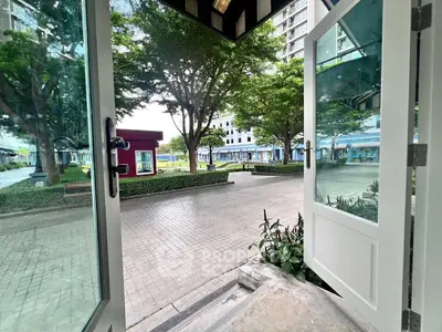 image_rental-30019362