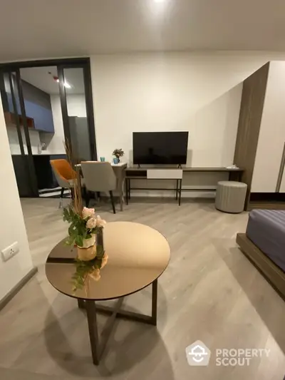  1 Bedroom Condo at The Base Saphanmai-4