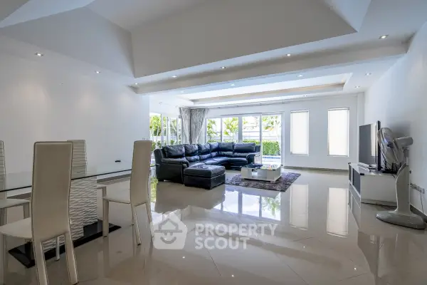 image_rental-26950784