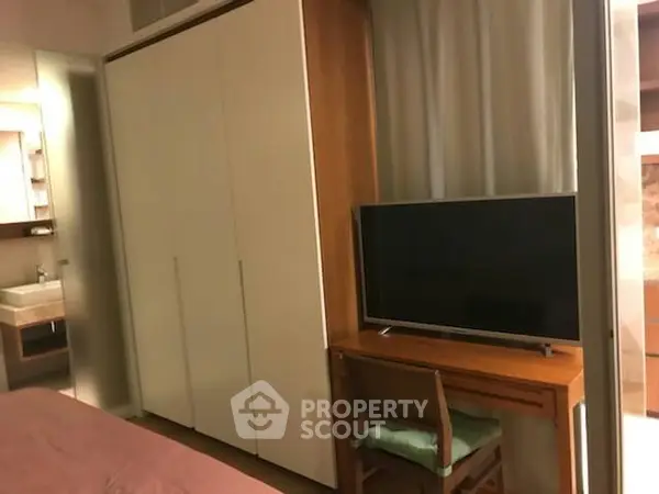 image_rental-8443353