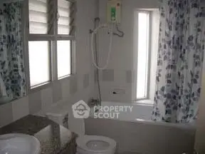  2 Bedrooms Condo -2
