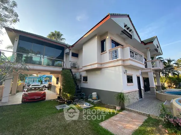 image_rental-8316629