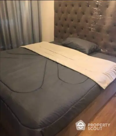 Fully Furnished 1 Bedroom Condo at Chewathai Residence-4