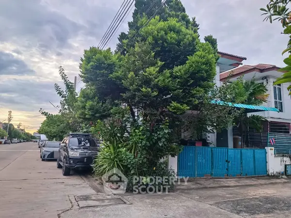 image_rental-27989042