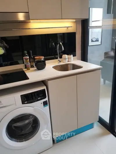  1 Bedroom Condo at Knightsbridge Prime Ratchayothin-3