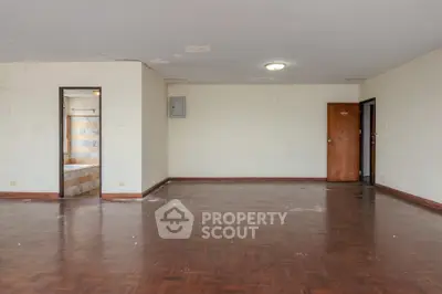 image_rental-31002799