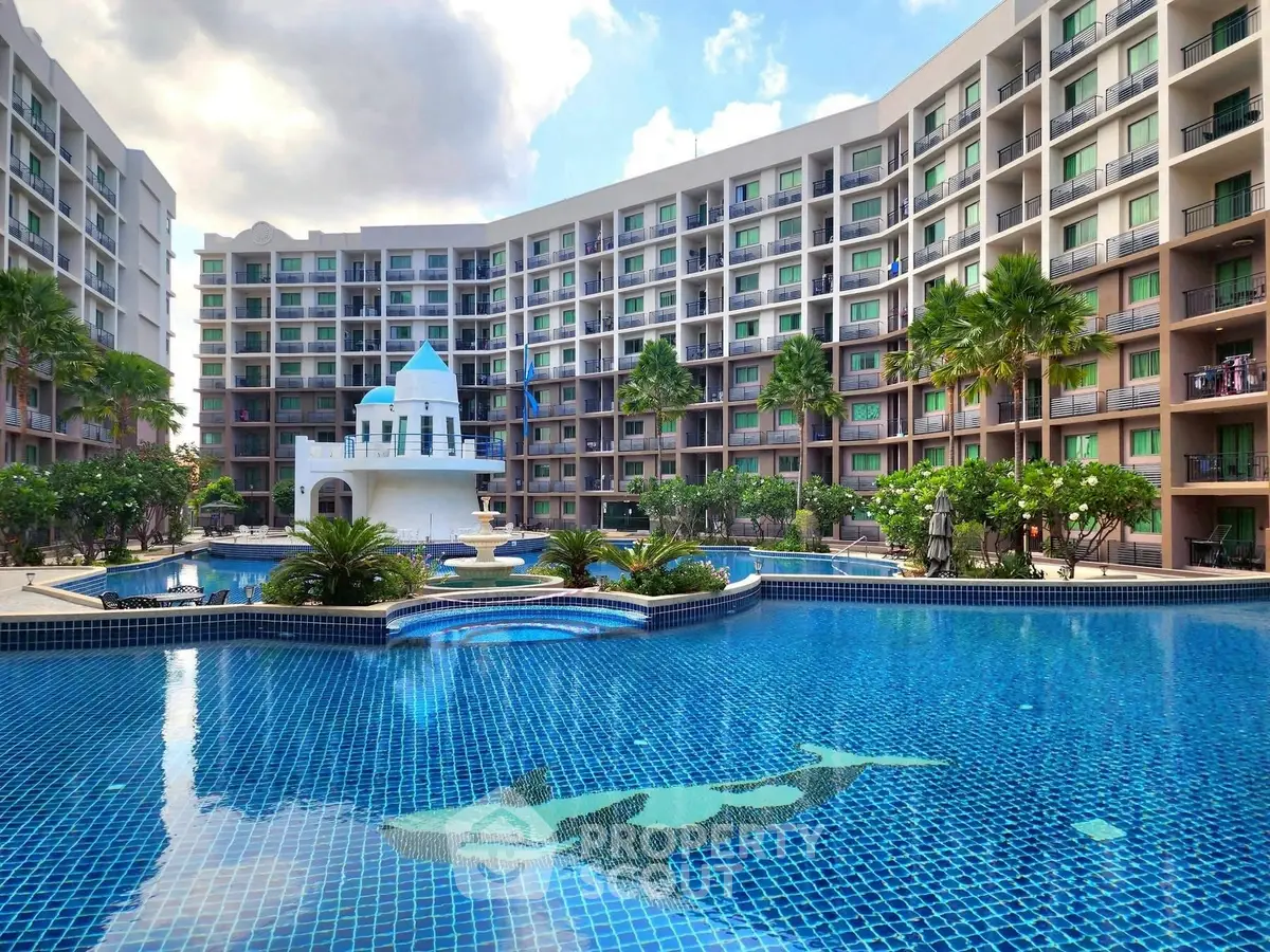 Luxurious condominium with stunning pool and modern architecture