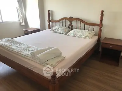 Fully Furnished 3 Bedrooms Apartment at The East Bank Residence-12