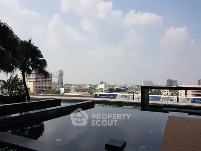 Fully Furnished 2 Bedrooms Apartment at The Parkland Taksin Thapa-4