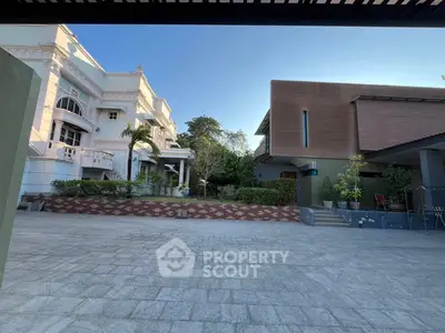 image_rental-27874669