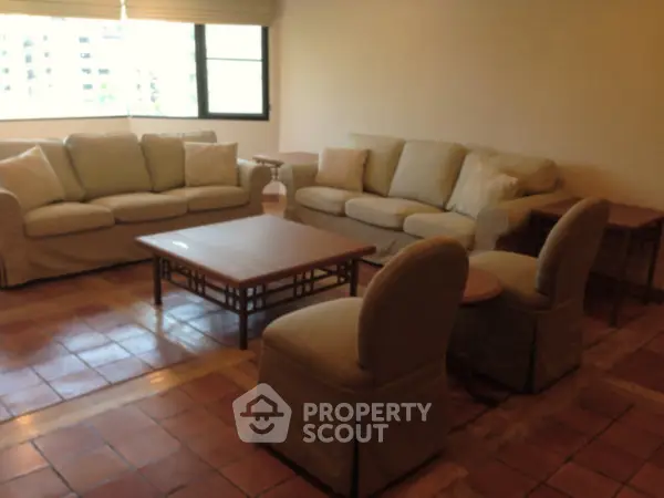 image_rental-5265494