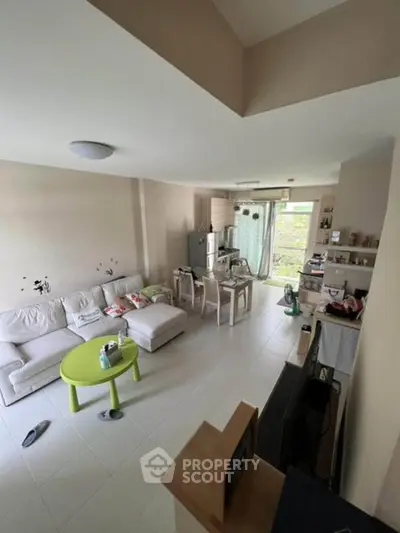 image_rental-29385748