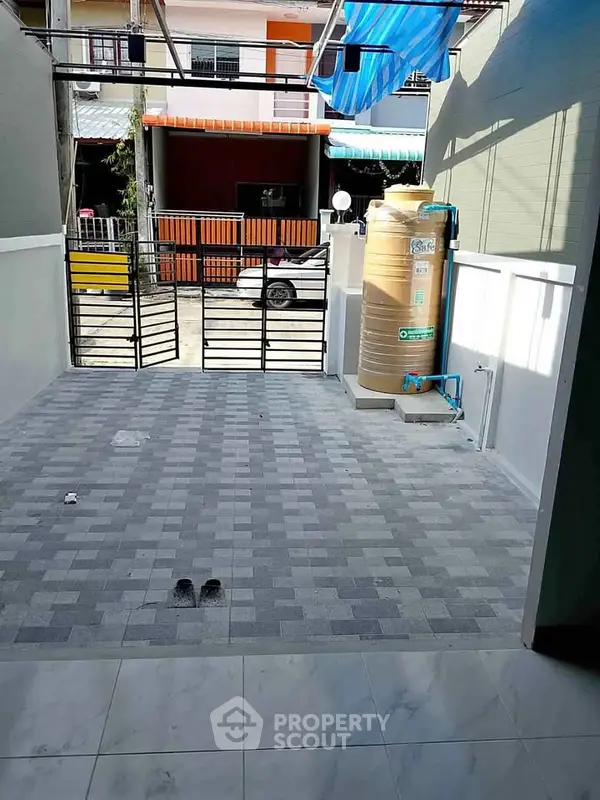 image_rental-26484577