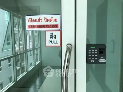  1 Bedroom Condo at Regent Home 22 Sukhumvit 85-3